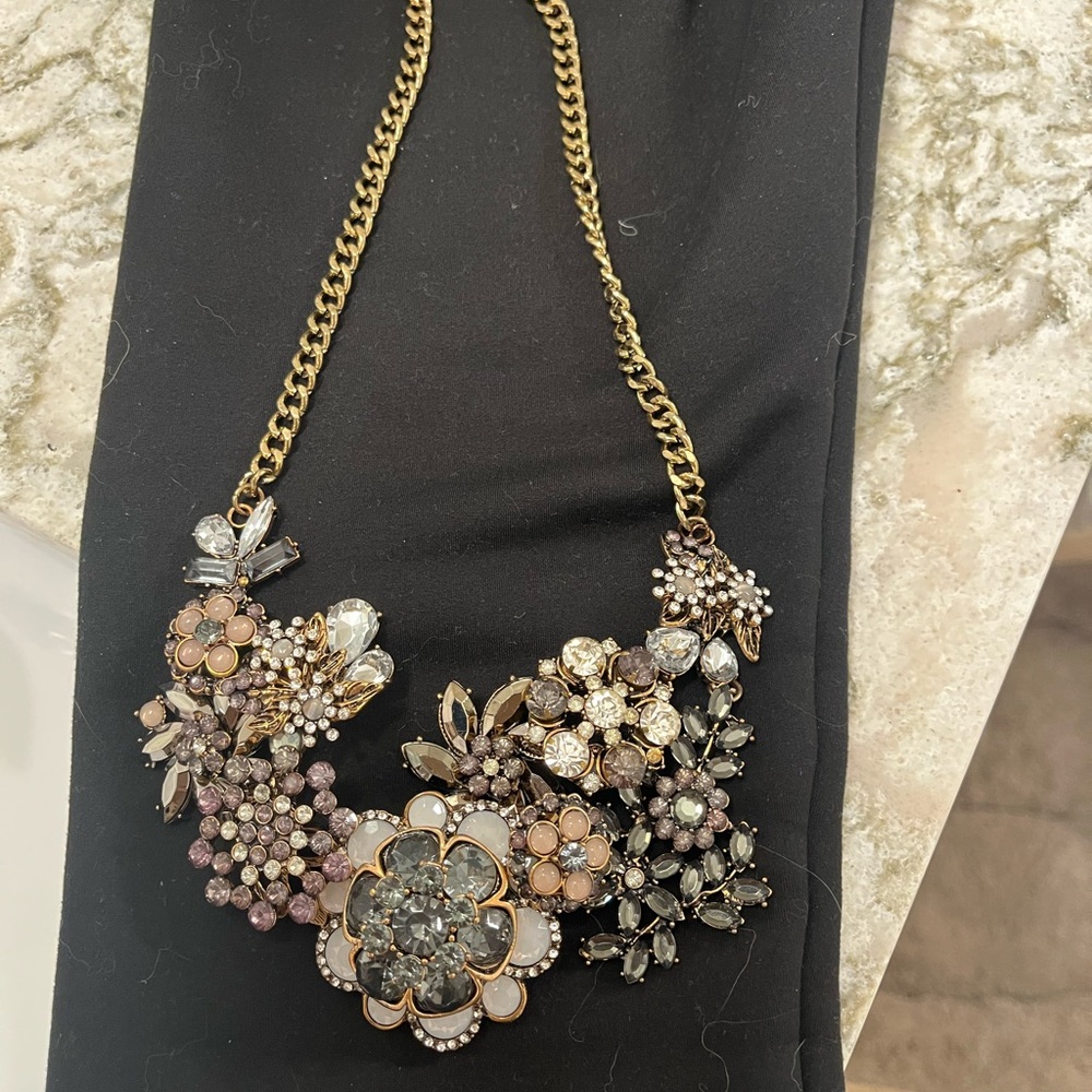 Elegant Floral Statement Necklace